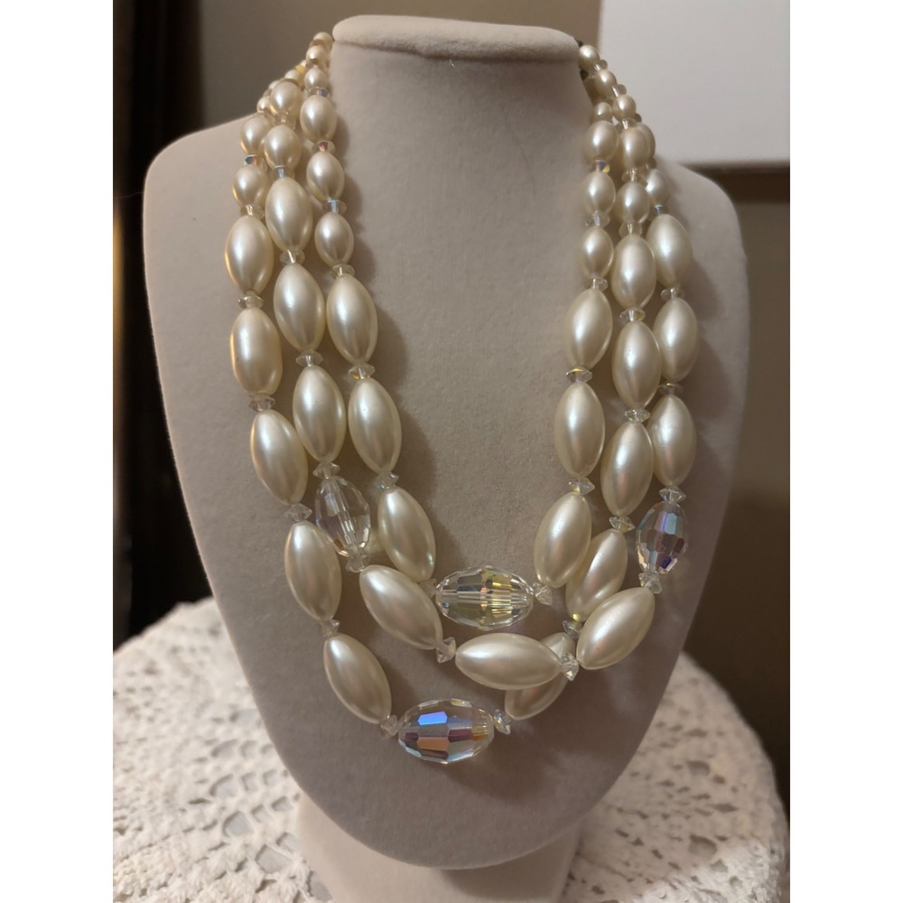 Triple Strand Faux Pearl Rice Bead Necklace AB Crystal Iridescent Cream vintage - Picture 3 of 16
